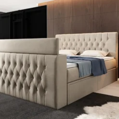 Boxspringbett Vulnero Mit TV Lift Und Stauraum (2 Schubladen) -Safety Gear World boxspringbett vulnero mit tv lift und stauraum 2 schubladen 267147