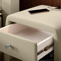 Designer Nachttisch Tavira Mit USB (Kunstleder) -Safety Gear World designer nachttisch tavira mit usb kunstleder 779676